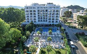 Delight Hotel & Spa